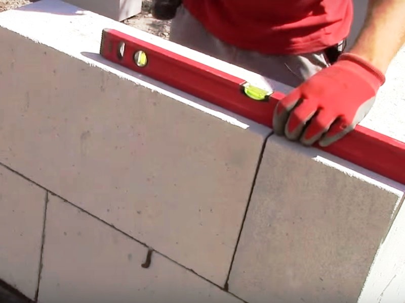 Кладка стен и перегородок из газоблока, пазогребневых плит и кирпича в Южно-Сахалинске